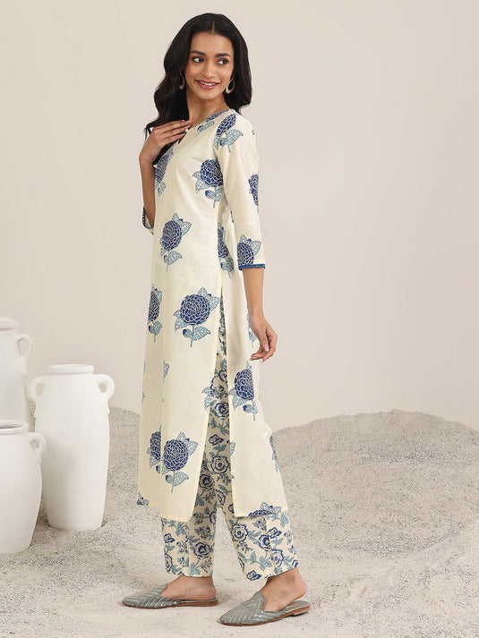 Off White Printed Keyhole Neck Chanderi Silk Straight Kurta With Trouser & Dupatta